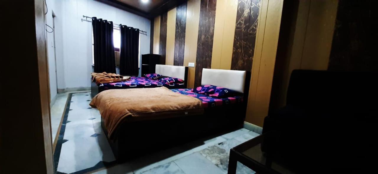Hotel Divya Rishīkesh Habitación foto